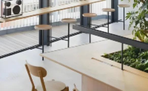 9h nine hours Hakata station