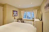 Host and Stay 36 Hardy Meadows - Wifi