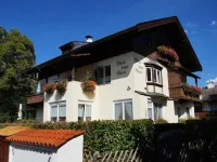 Gästehaus Maria Hotels near Wank Mountain