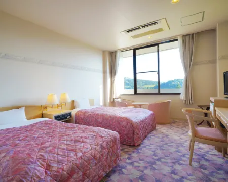 メナード青山リゾート 伊賀市のホテル