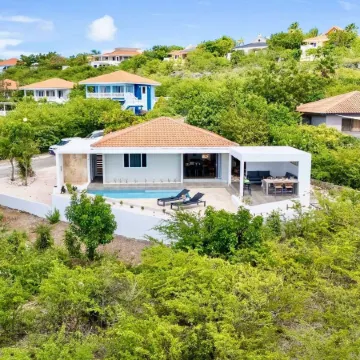Coral Estate Rentals