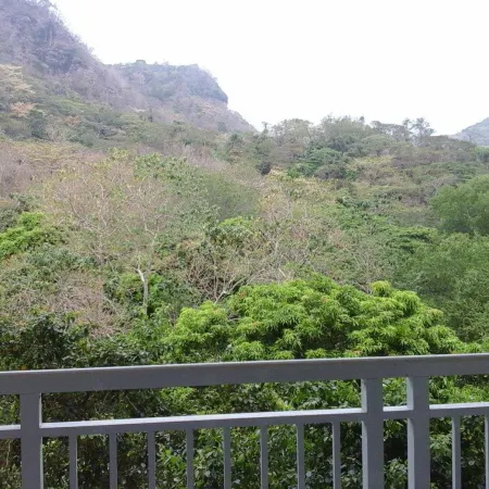 Pico de Loro Hamilo Coast Guest House