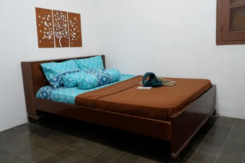 Omah Kuwitan, Traditional Java Home & Hospitality