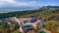 Marimo Pension Taean - Pools