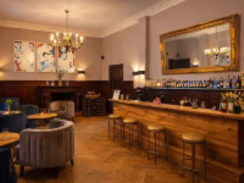 Romantik Hotel Schloss Reichenow Hotels in Markisch-Oderland