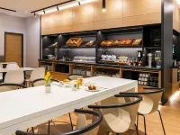 B&B HOTEL Leipzig-City - breakfast