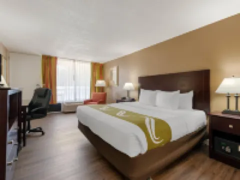 Quality Inn & Suites Conference Center Hotels in Pasco County