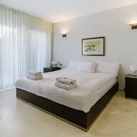 Marina Apartments by Olala Homes