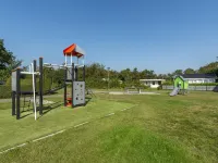 Holiday Home on Car-Free Park Garnekuul - 駐車場
