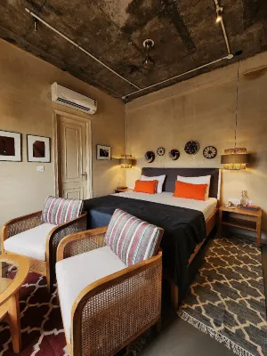 JHouse Near Bhikaji