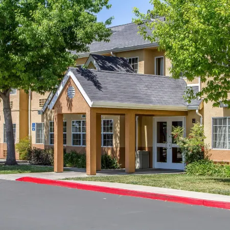 Econo Lodge Inn & Suites Santa Rosa South