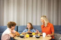 Hyatt Place Ontario Airport - Breakfast