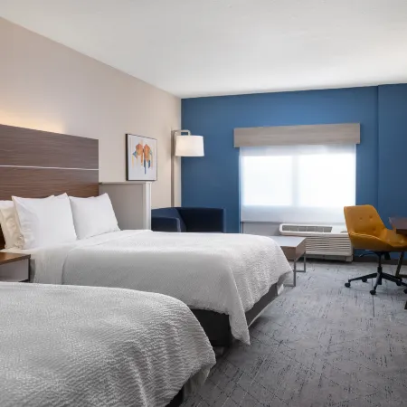 Holiday Inn Express & Suites TRINITY by IHG