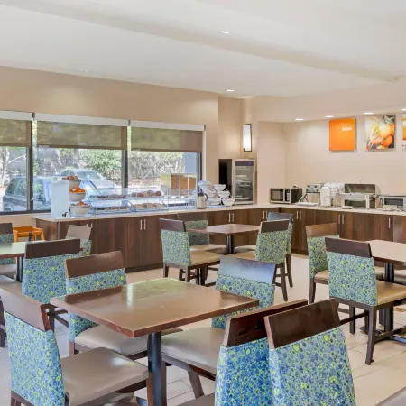 Comfort Suites Columbia Northeast - Fort Jackson