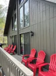 Sleeps 11, Hot Tub, Pool, Winery, River Access, Between Boone and Banner Elk