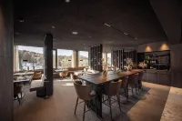 Alma Alpina Lodge, Adults Only - servizio colazione