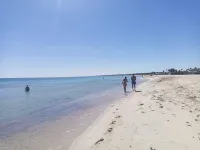 Cozy apartment very close to the beach Hotels in 