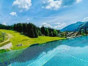 Almmonte PRÄCLARUM Suites - Ski in & Ski Out Hotel