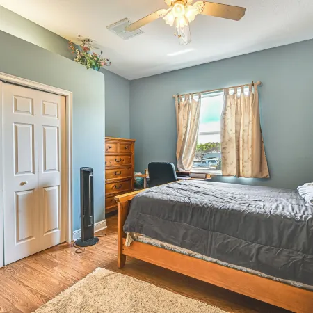 Pool & Lanai! Sophisticated Spring Hill Stay