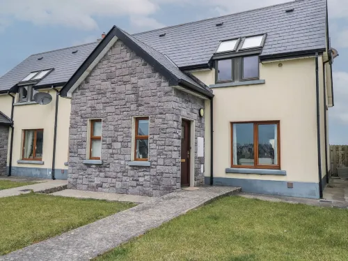 C65 Cahermore Holiday Village - 4-Star