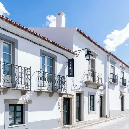 Limehome Evora Rua de Machede 52