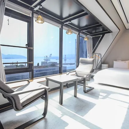 Lucas Hotel