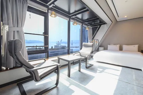 Lucas Hotel