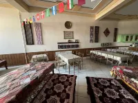Siyob Hotel & Hostel - Bed and Breakfasts