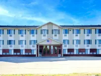 Capital O Amerihost Inn and Suites Kingdom City Hwy 54 MO Hotels in Callaway County