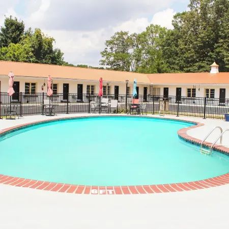 7 Gables Motel Burnside Near Somerset US 27