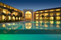 Sun Hotel - piscina