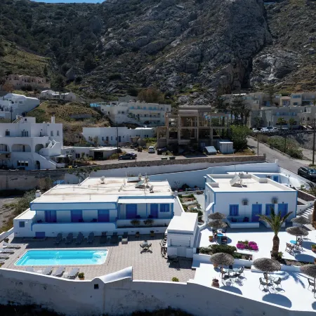 Ancient Thera Apartments Отели рядом с достопримечательностью «Черный пляж»