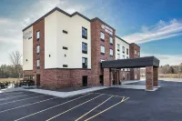 Cobblestone Hotel & Suites - Rhinelander