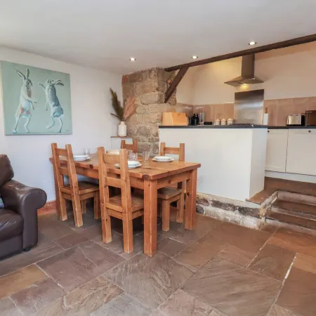 Horseshoe Cottage