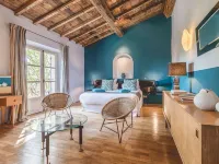 Les Petites Maisons - Hameau des Baux Hotels in Paradou