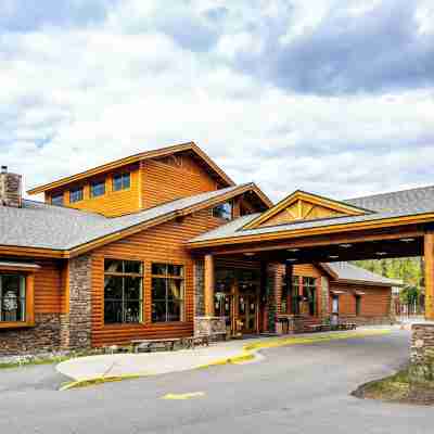 Denali Park Village Hotel Exterior