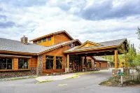 Denali Park Village