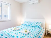 Mladinic Palace Hotels in Milna