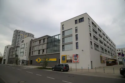 Meri Boarding - Europaplatz Hotels in Mohringen