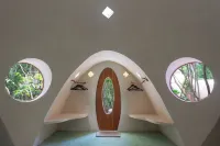 Room in Lodge - Unique Jungle Dome 2 Queen Beds - Mökki