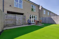 Modern Cambridge Home Business & Holiday Stays