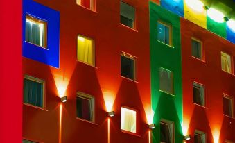 Creatif Hotel Elephant