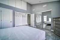 Condo w/ Bay Views ~ 5 Mi to Atlantic City! - Parking