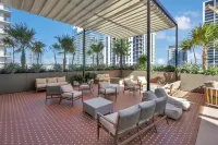 AEA - 11 NE 6th St Downtown Miami - สระว่ายน้ำส่วนตัว