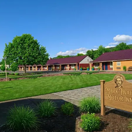 Mark Twain Motor Inn