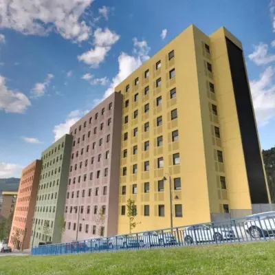 Livensa Living Studios Bilbao Các khách sạn gần Ga Deusto