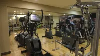 Ambassador Plaza Hotel - Fitnessstudio