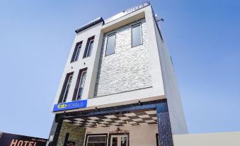 FabHotel Sirtaj Suits