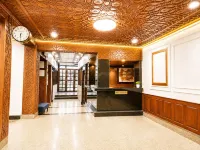 Hotel York (5 Mins Walk to Dal Lake) - parking