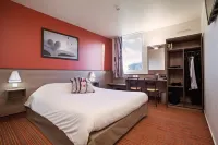 Ace Hotel Creutzwald Saint Avold - Parkplatz